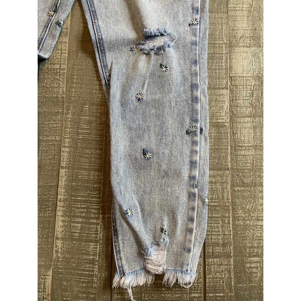 Tinseltown Embroidered flower Jeans Size 7 Mid Rise Women's Denim Fringe Hem - Picture 3 of 6